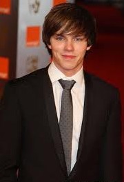 Nicholas Hoult ˹